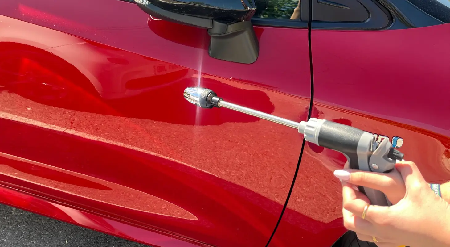 Cleaning a car with Jetterix